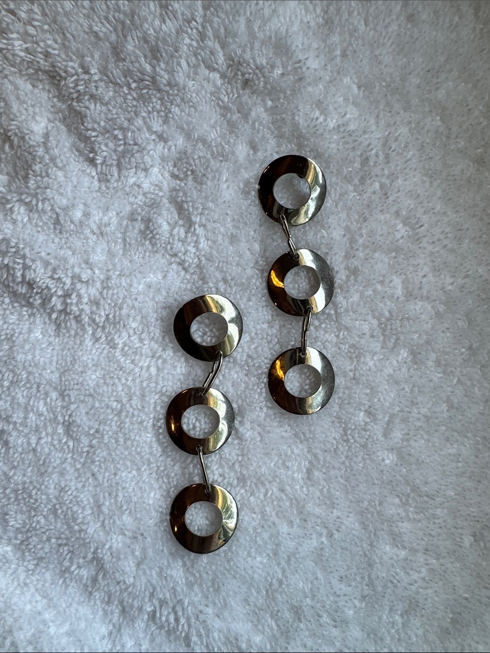 Modern Dangle Hoop-Link Earrings in Shiny Silver